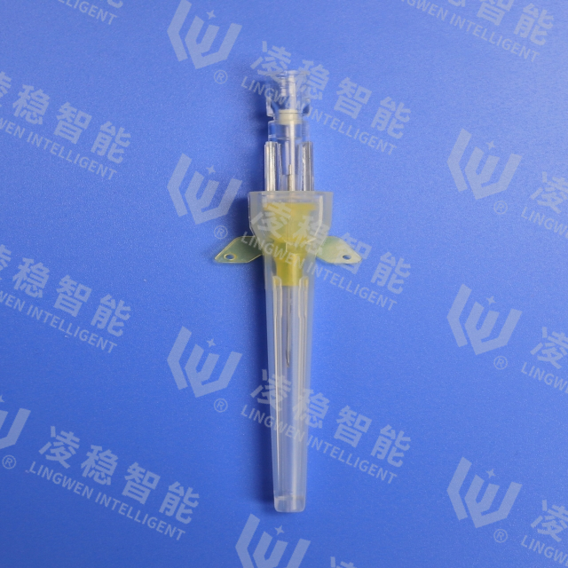IV Cannula with Wing Machine