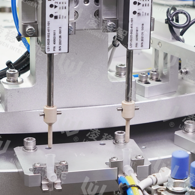  IV Cannula with Injection Port Machine