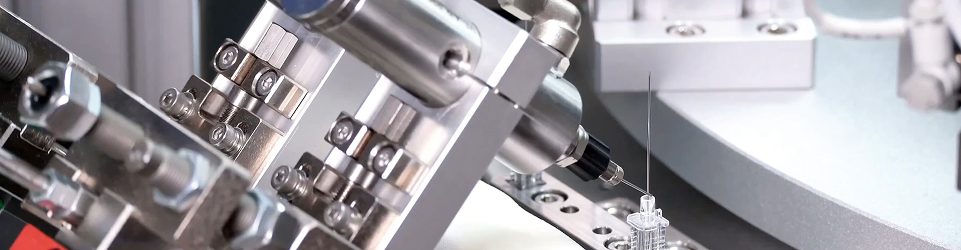 medical fistula needle assembly machine